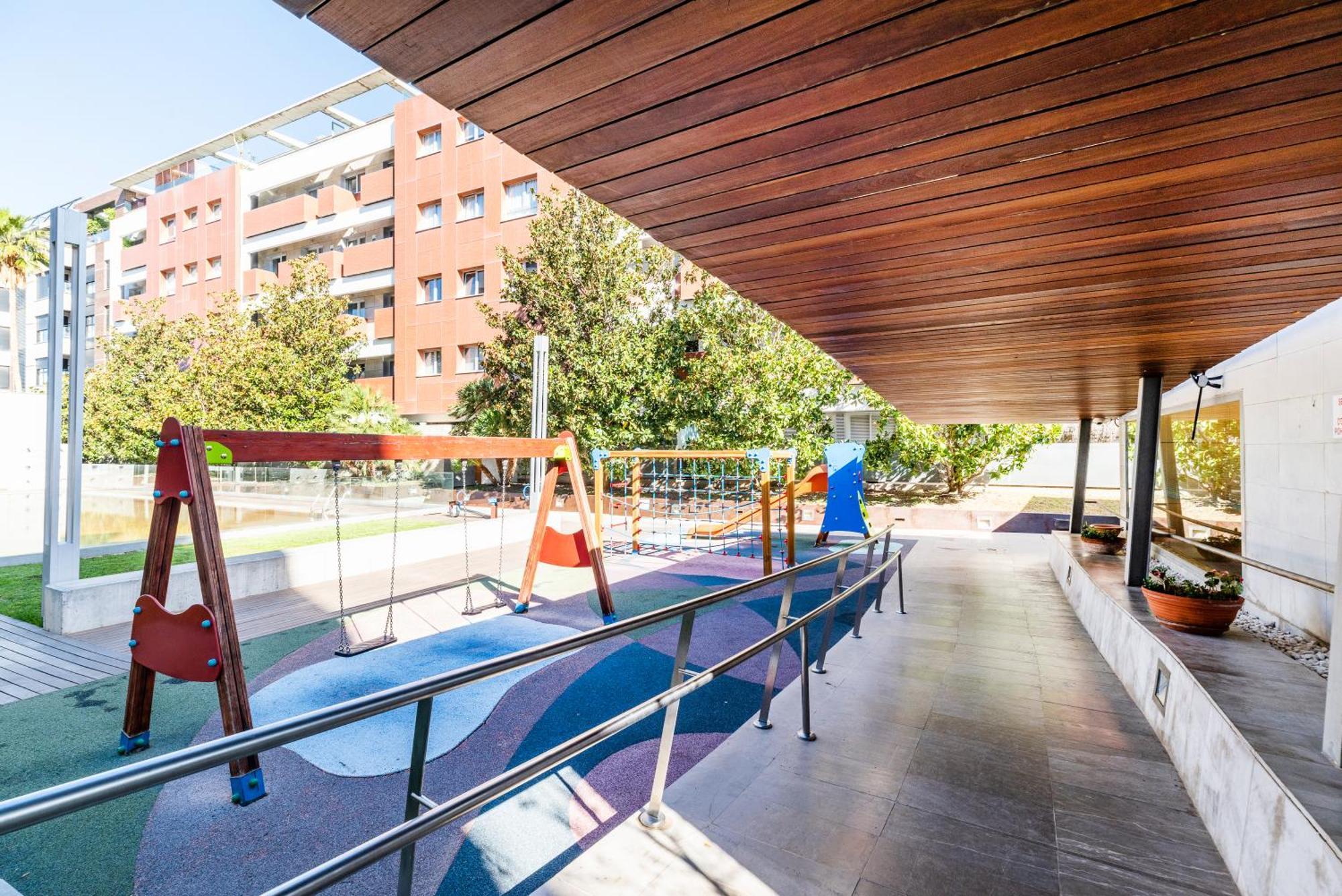Ferienwohnung Tuguest Avenida De La Investigacion - Free Parking Granada Exterior foto