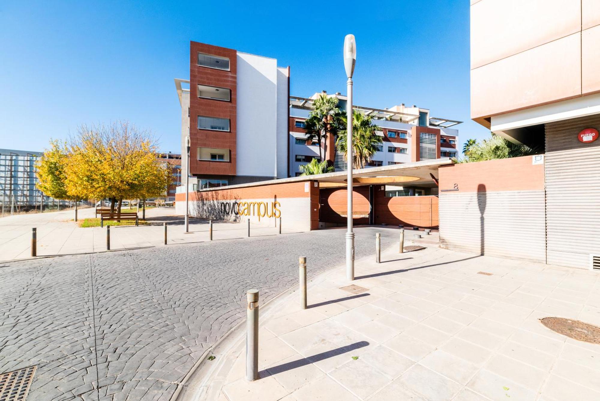 Ferienwohnung Tuguest Avenida De La Investigacion - Free Parking Granada Exterior foto